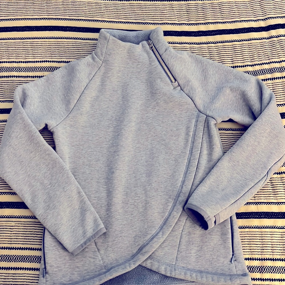 Light blue athleta girl karma asymmetrical sweatshirt size Medium YM